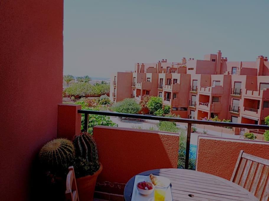 Apartamento Con Vistas El Medano  Luaran gambar